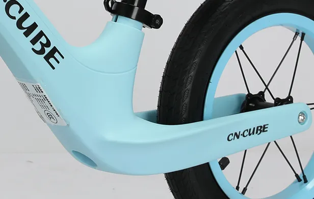 Seamless, Solid Construction