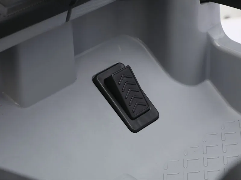 BDQ-0811 12V Ride-On Cars