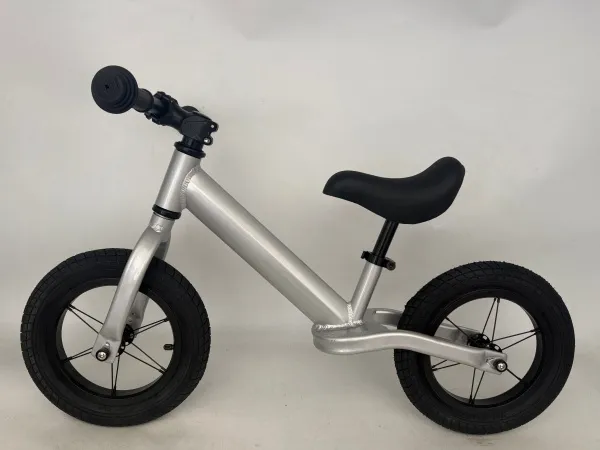 12-inch-racing-balance-bike-a-practical-guide-to-features-applications-and-configuration-3.jpg